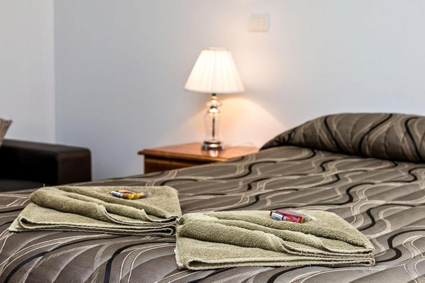 Holbrook Town Centre Motor Inn Zewnętrze zdjęcie